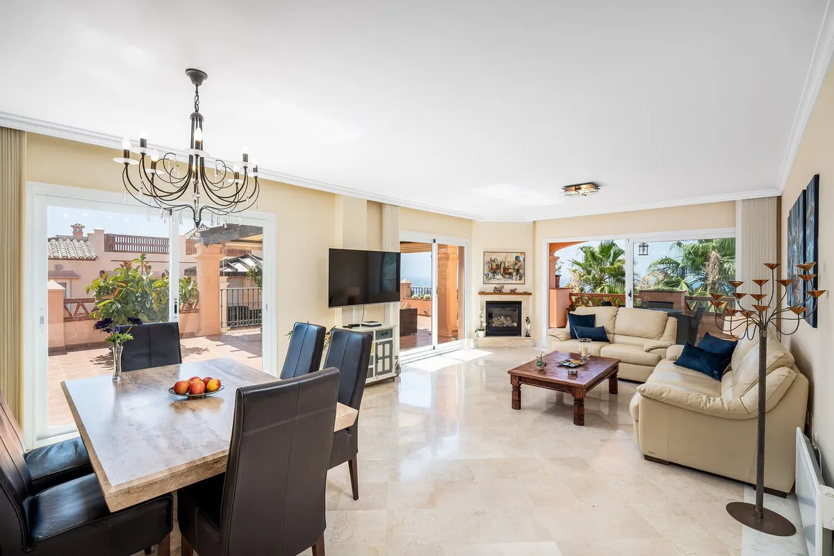 5bba2ece-f661-4bec-9e99-c59c9d529961