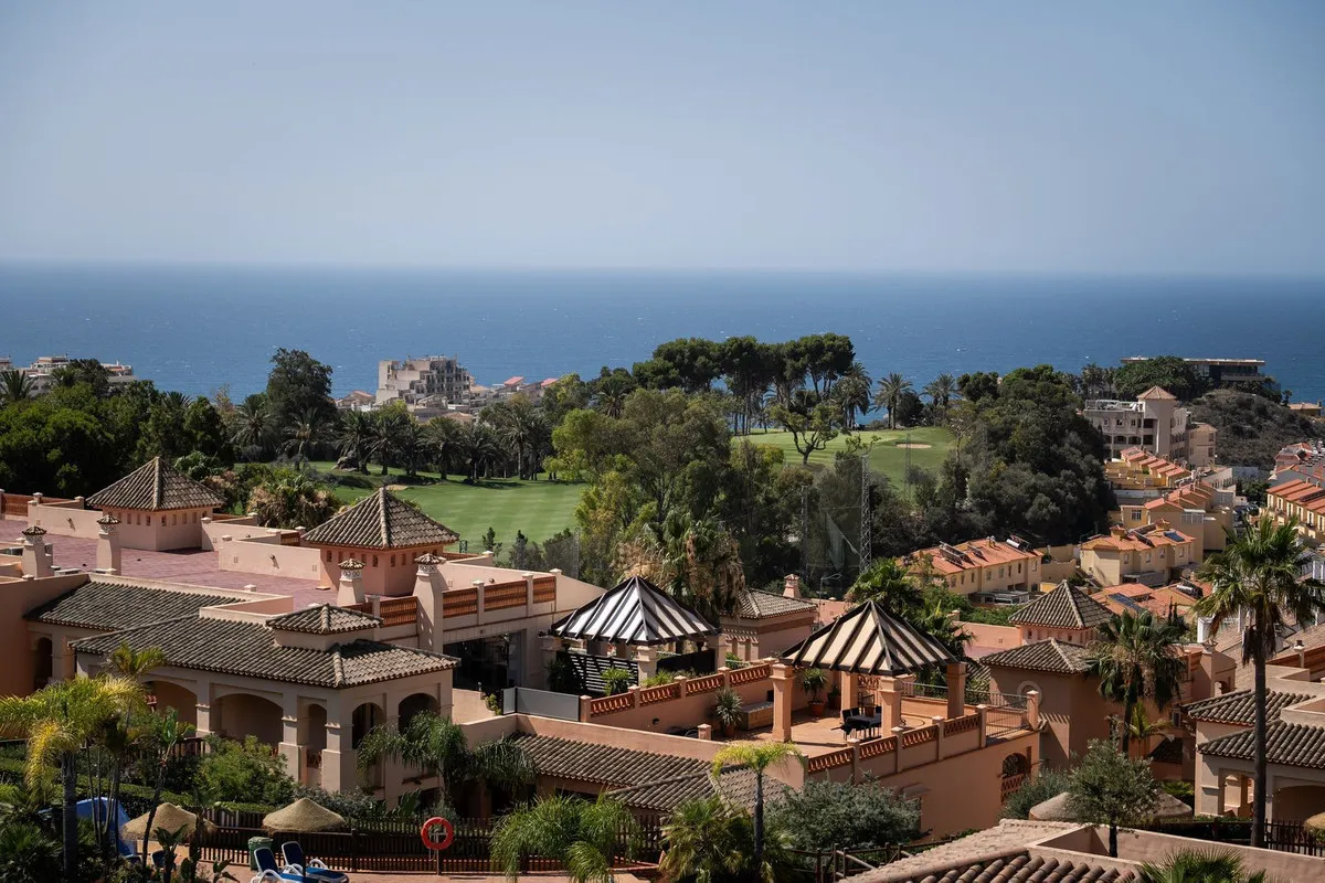 bf38a57f-223b-453c-8925-59d6b4ac2374