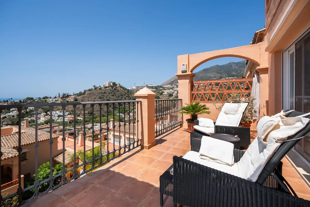 c136b9c3-651b-4101-8822-c7b819f89894