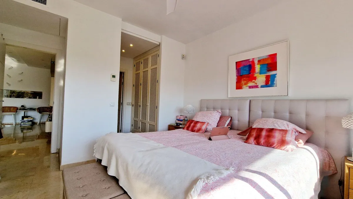 02f3f588-bea8-47ea-9fa1-1e249b53ef05