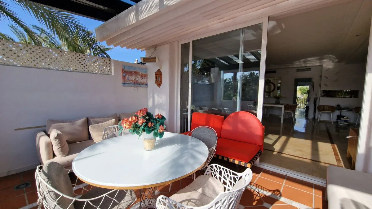 04378aba-f584-4ecc-a836-1a72b814daa9