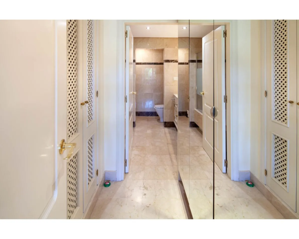 2cfdb179-a5bf-44cf-8f2a-52c2c383146d