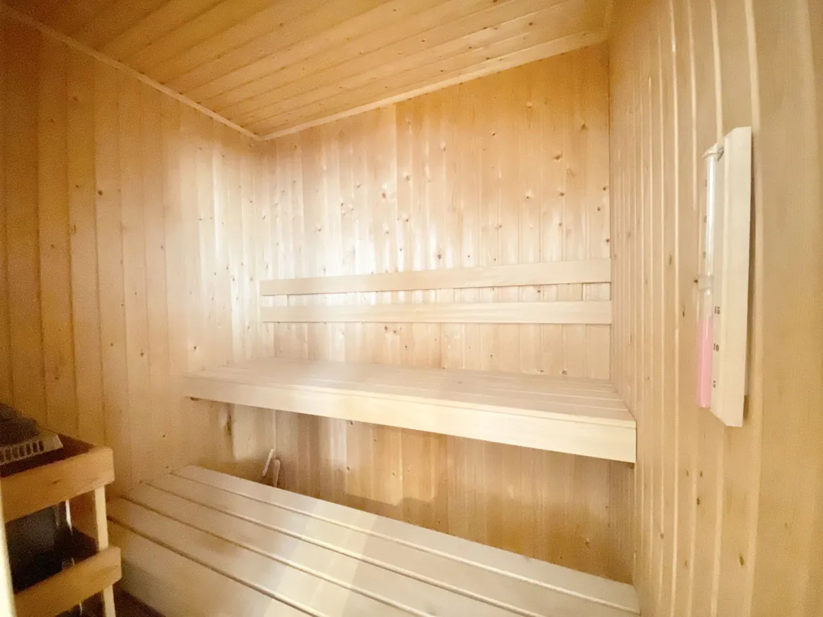 1d94b3fb-06d7-4369-8208-57bb7e405866