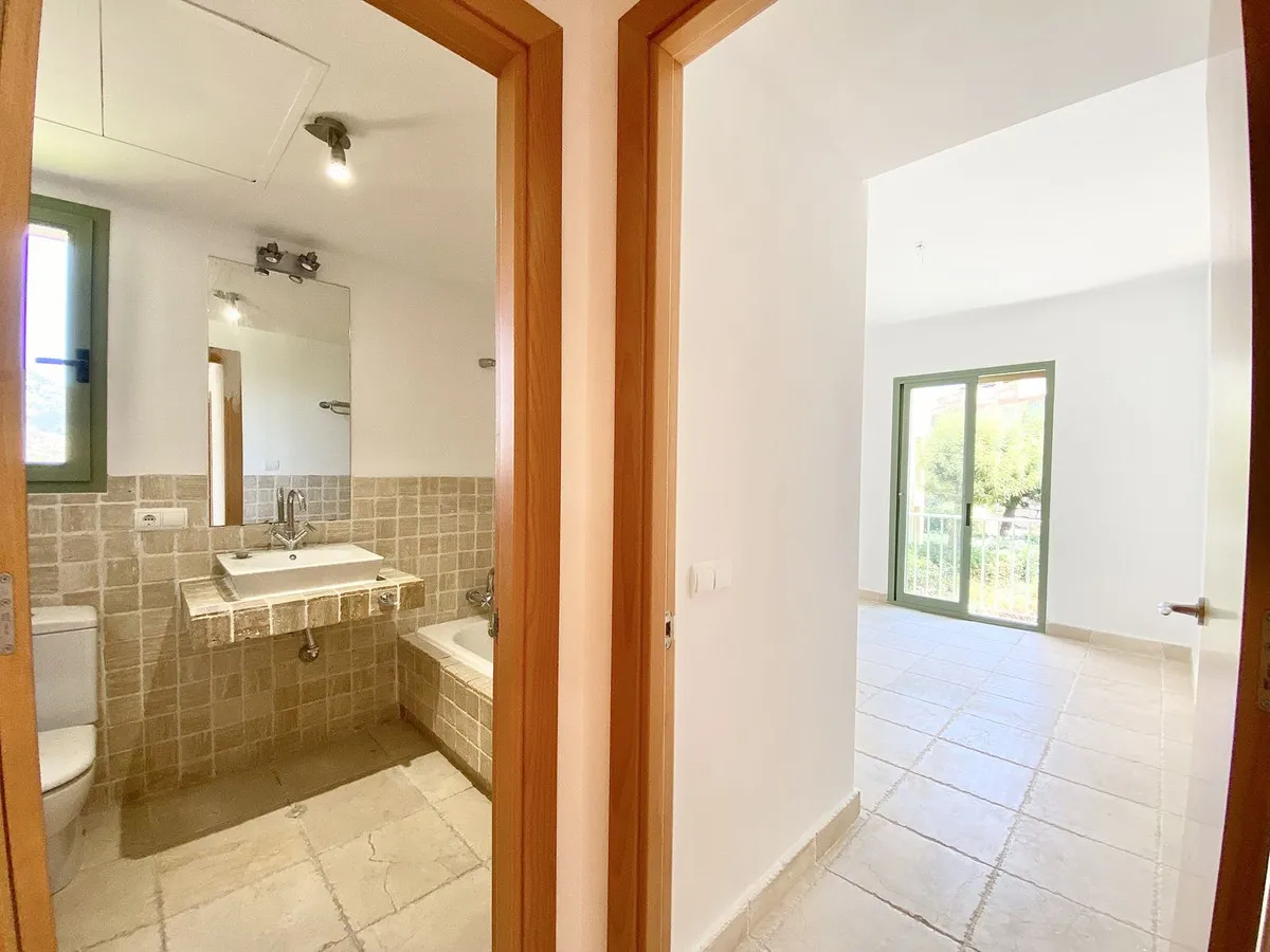 2127dfc0-e284-4b43-8cfa-132be80527d1