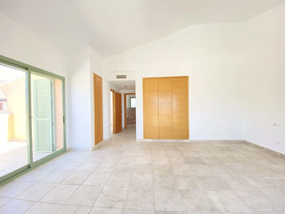 694f6802-de01-4740-bfc2-bfe49302b20c