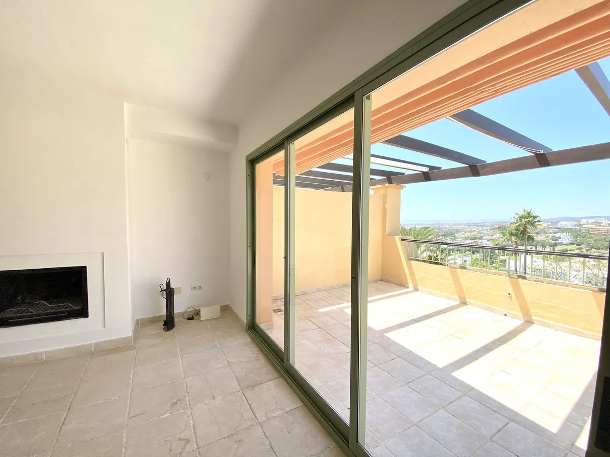 c2d2c35d-21e9-4bee-9cea-3278ca331111