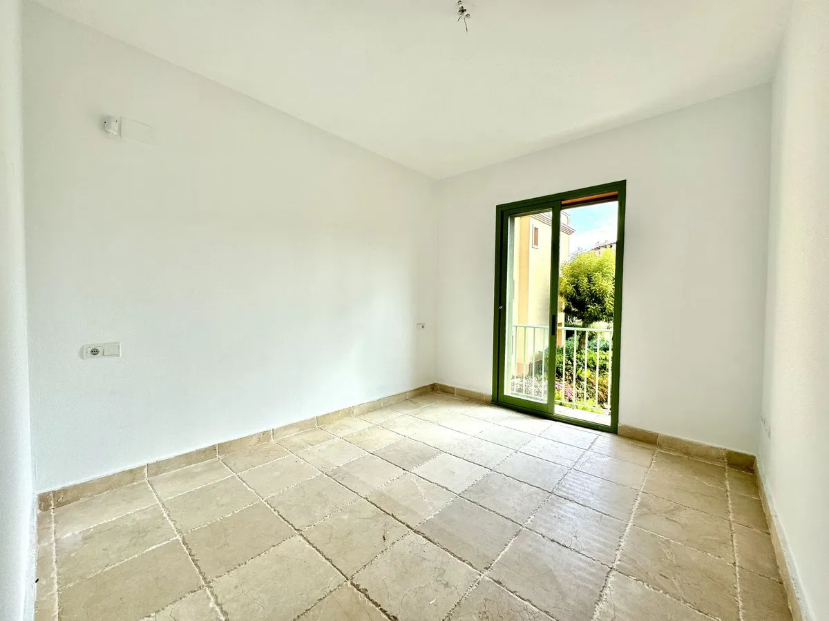 c83376d1-d50c-47b3-a0a7-843b2dd80723