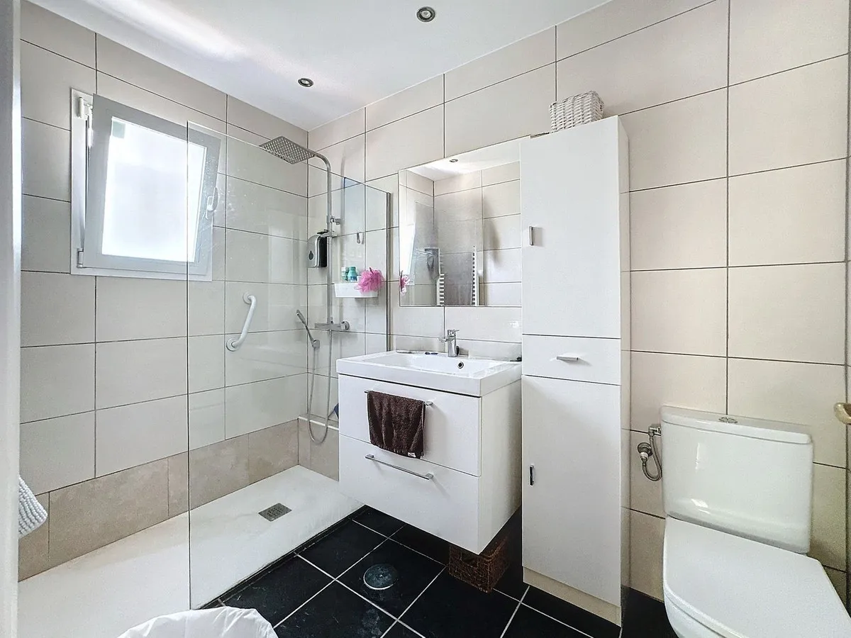 2b7a49da-3a4c-460a-88fb-4e4a6dcb33c8