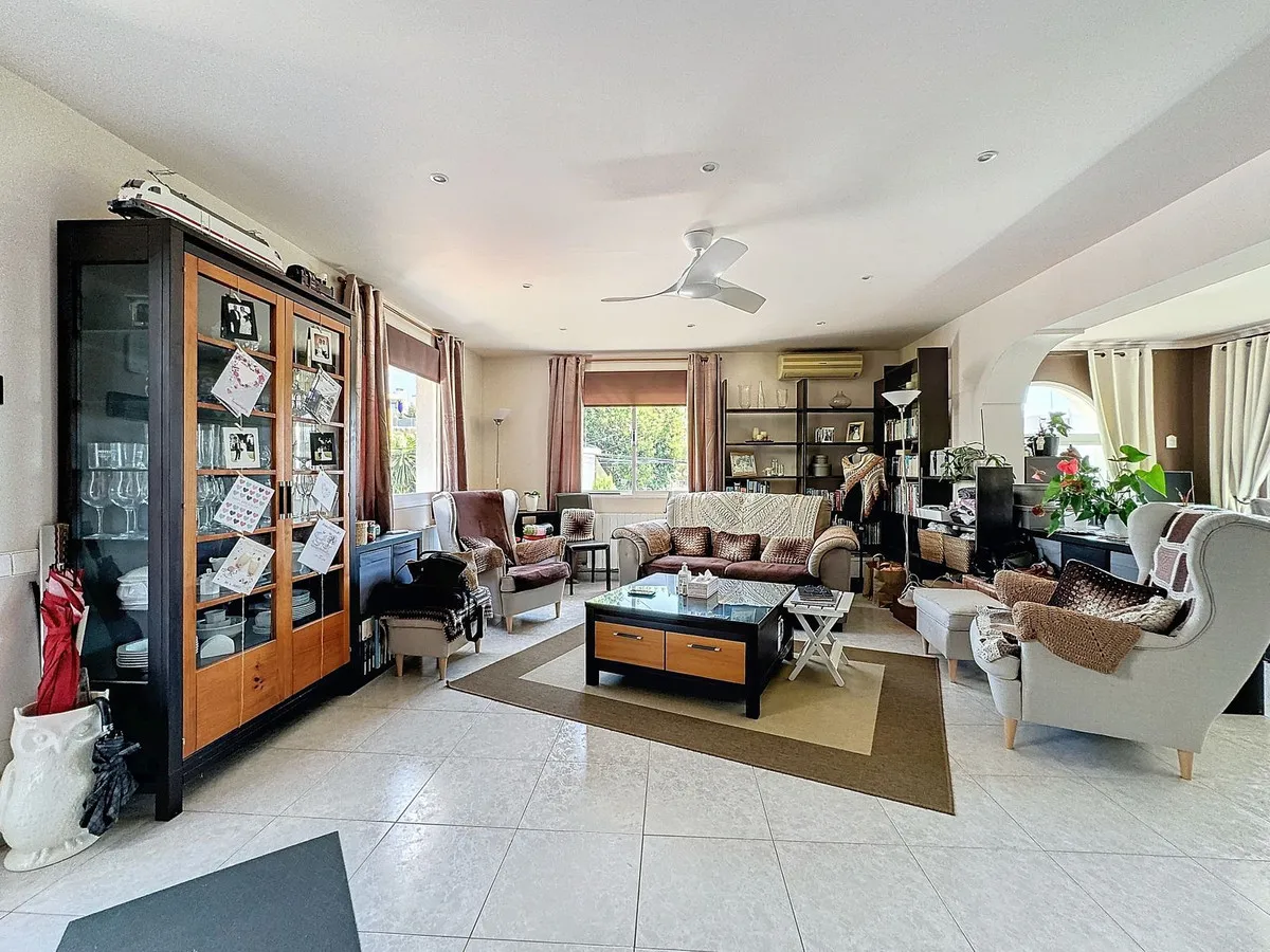 8f44898f-3157-4db4-89a1-402e2479a2e7