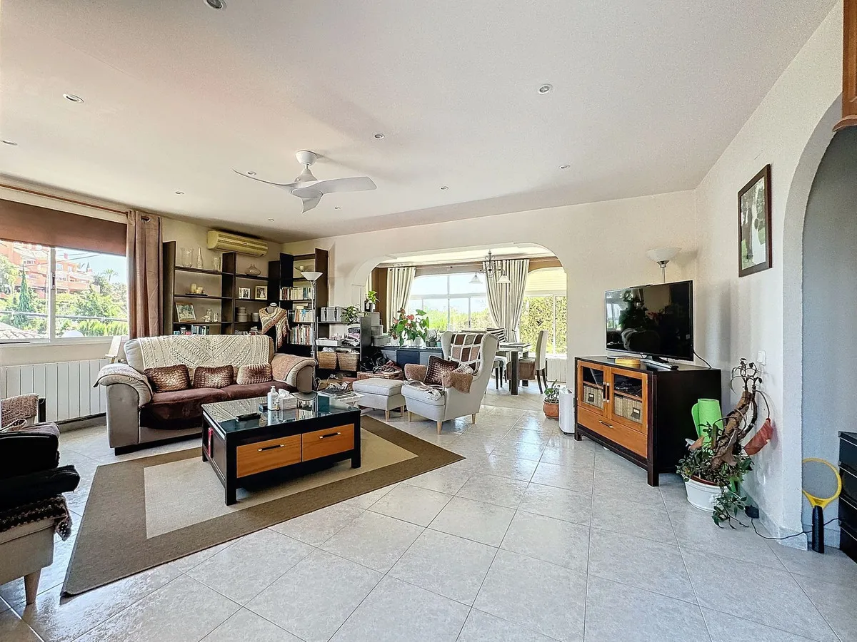 c331ee1f-87a6-49b9-ba0c-e152d04194e3