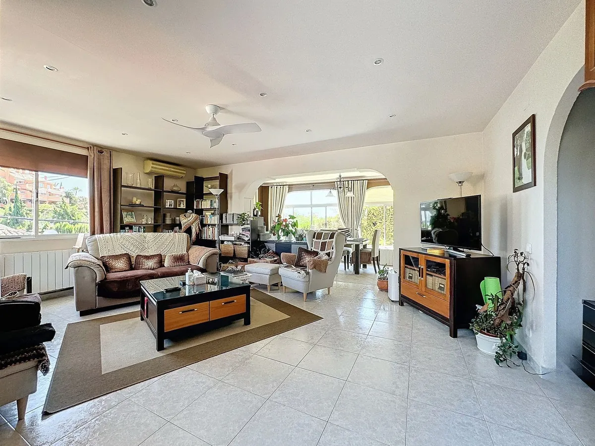 dd983dac-b96b-48d6-a018-2ab8658c4a4d