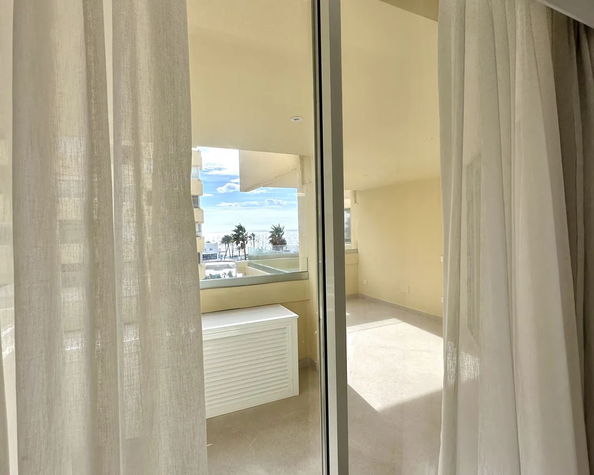 b424df7f-3e7c-4312-8012-8e1dbf4af150