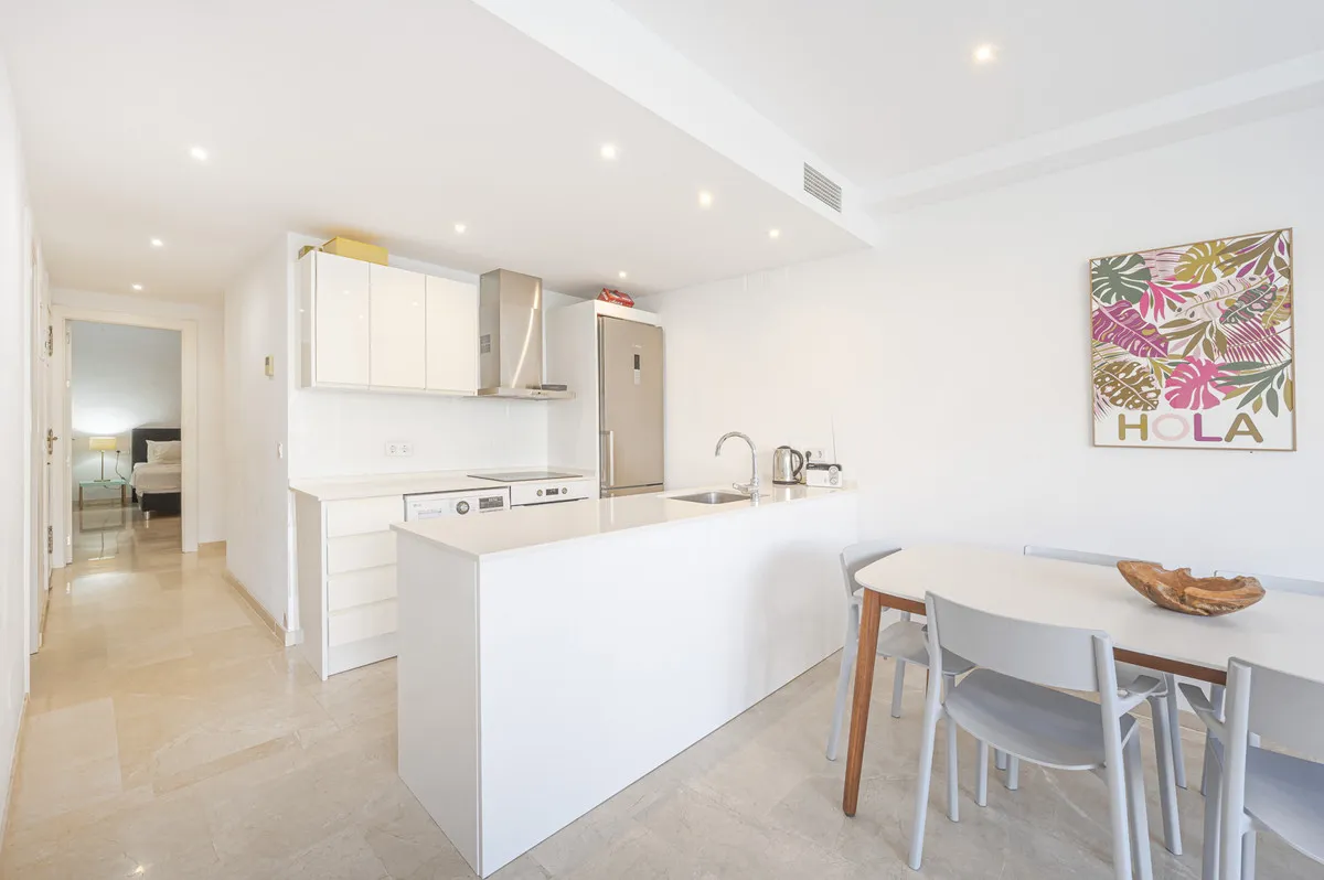 7d8df8c0-1a96-49a4-a4cf-68f79b623fde