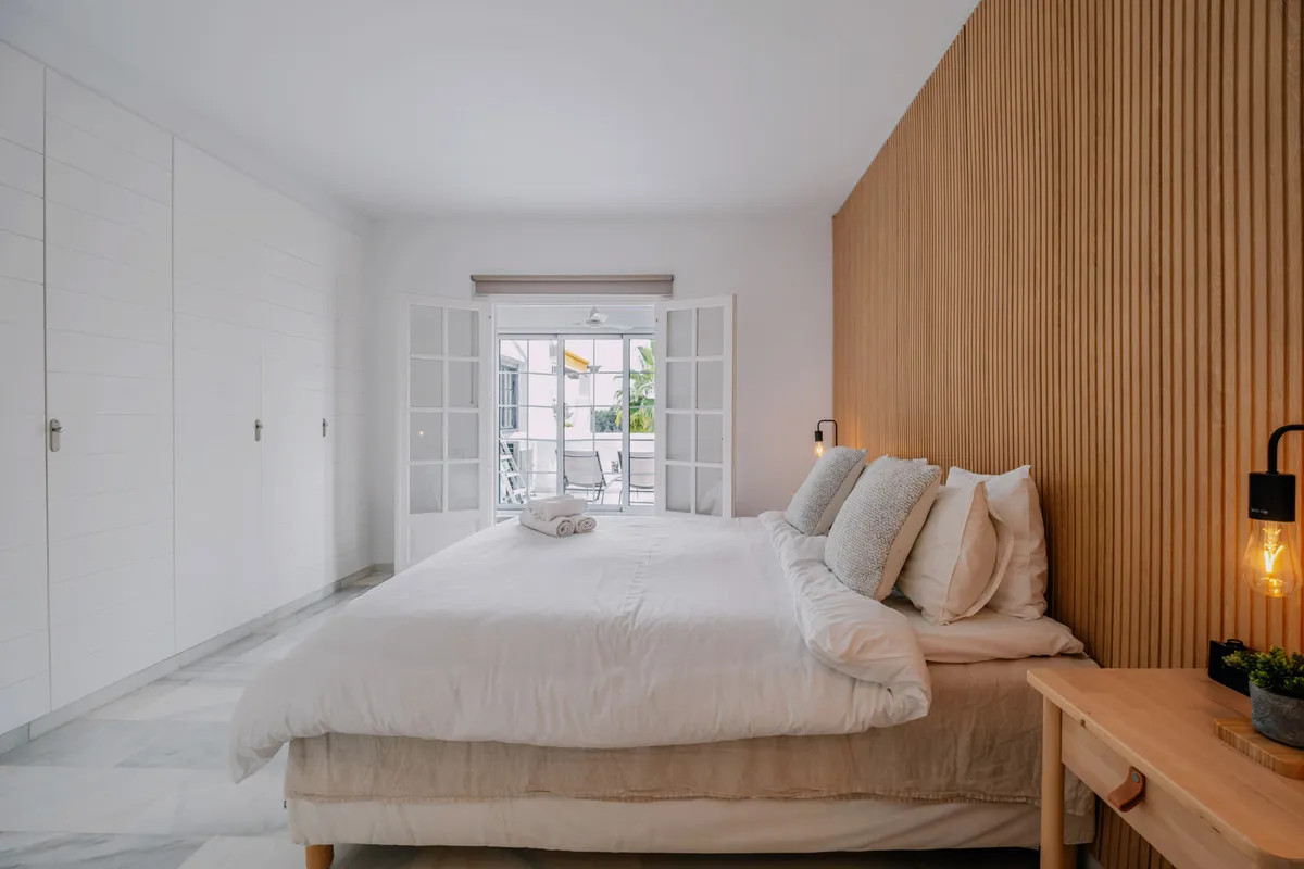 5a47ed90-6d42-446a-be8a-7b98e5576f44