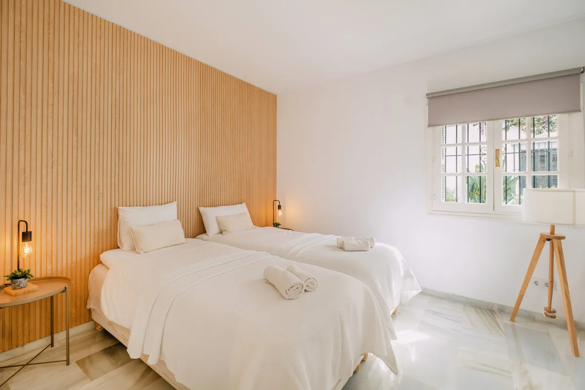 81dfbd63-8cef-4d01-a05c-db53fe5bd51e