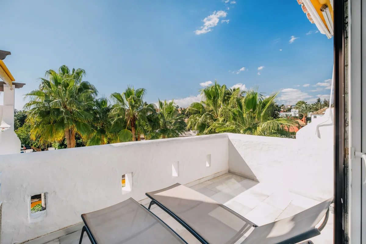 db84298d-9982-4791-9697-4d8d0e1fab22