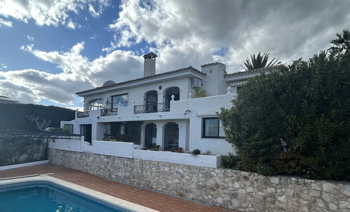 1cdadc49-fdc4-4158-8bda-16c2cde4fbeb