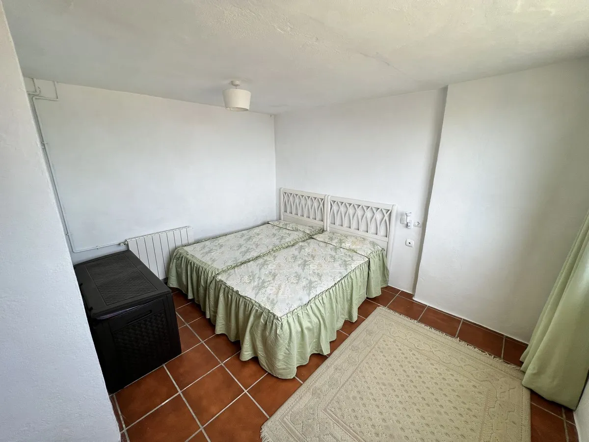 b1d84833-57e1-49bf-96f1-eebda21e02f8