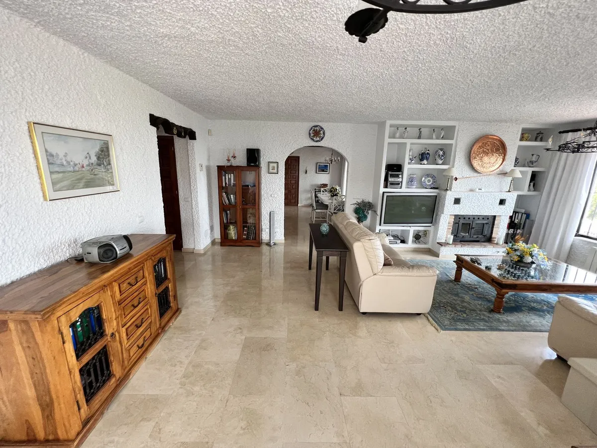 d2f55154-56b3-490a-9c85-0d3e83f84add