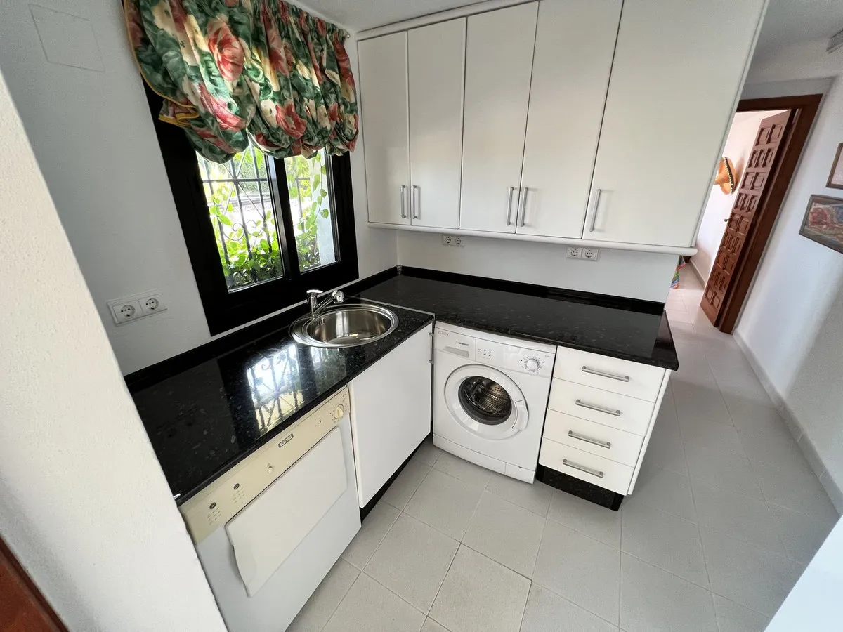 d96dd03b-7c1c-40d7-91b1-c0ef04ffbc20