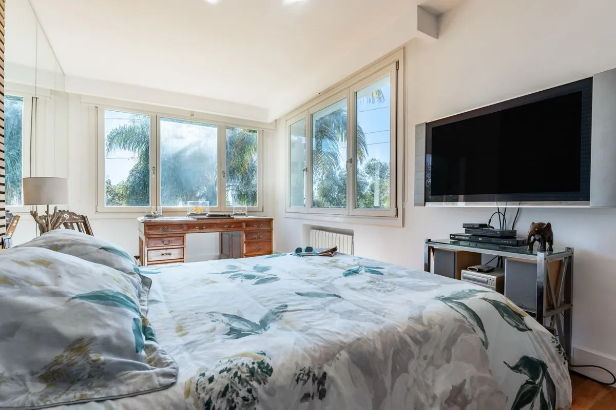 ac4b9078-8c12-42b7-aaee-19c85fc14149