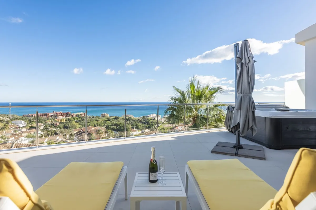 0b2bb8b1-4eab-4071-93ad-ecc6ce774012