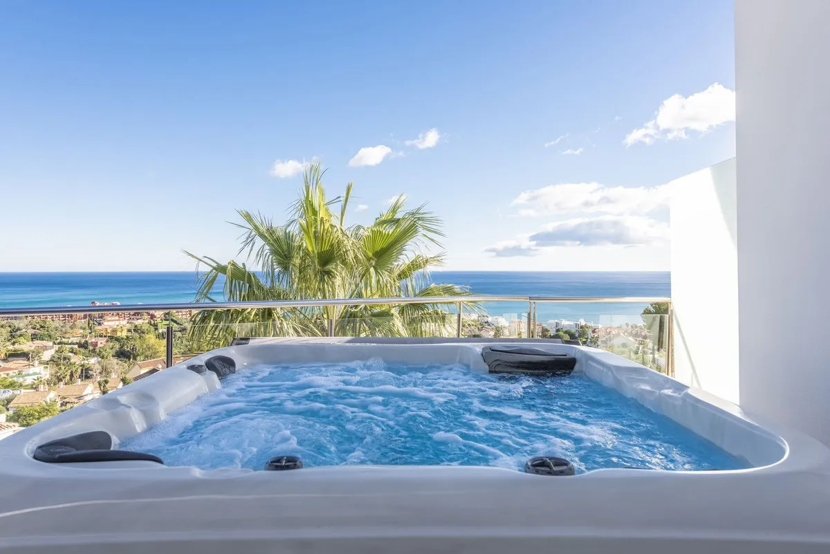 6c9520bf-1a1f-4ef7-b08e-fa47cb49b5af