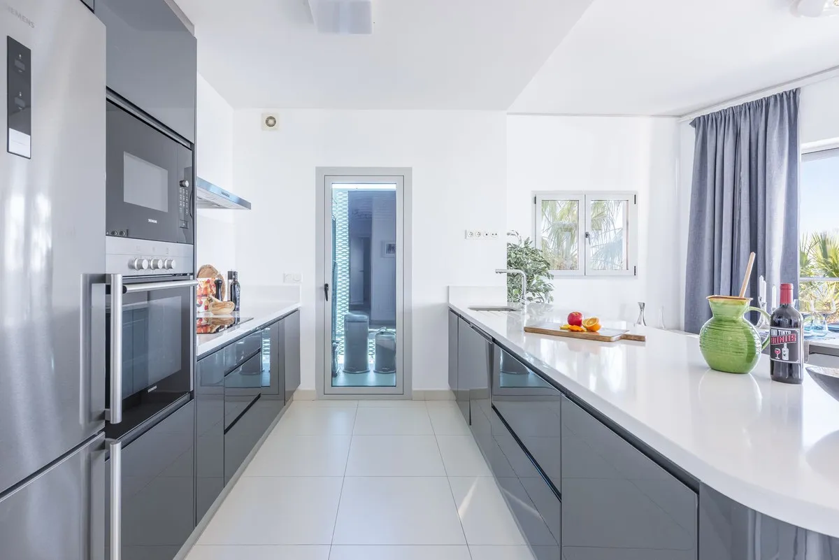 88ee6fc6-926c-457f-a8a8-50623dd8f5ef