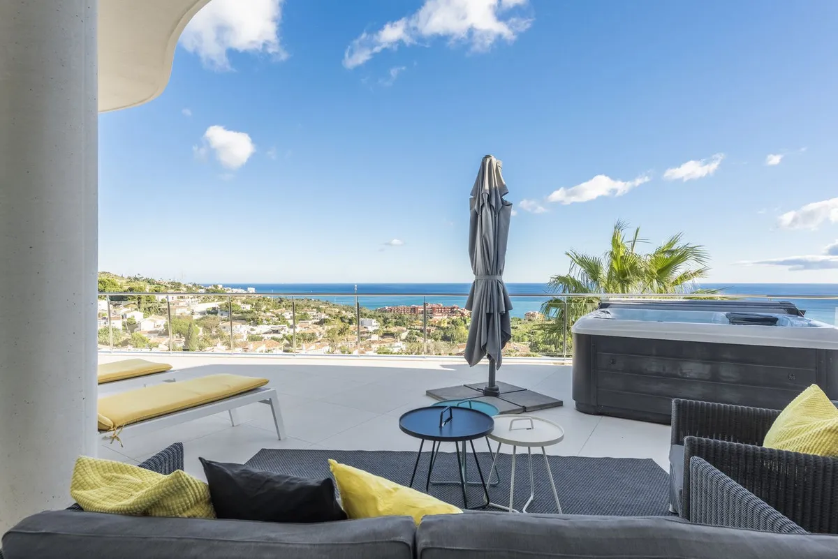 cdbdfc3d-a161-49f9-bbc7-102399065fe6