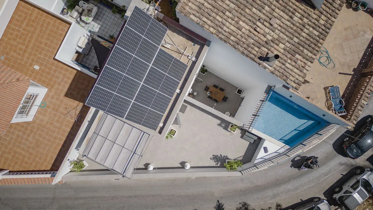 b4dd631f-28a2-484d-a6a5-42411c3b221f