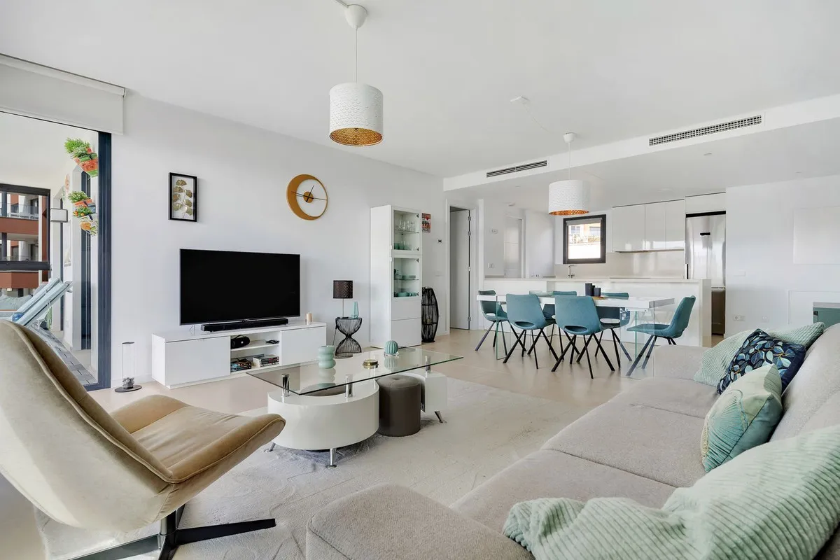 6922227e-fd2c-457e-b676-d3fd6e3af867