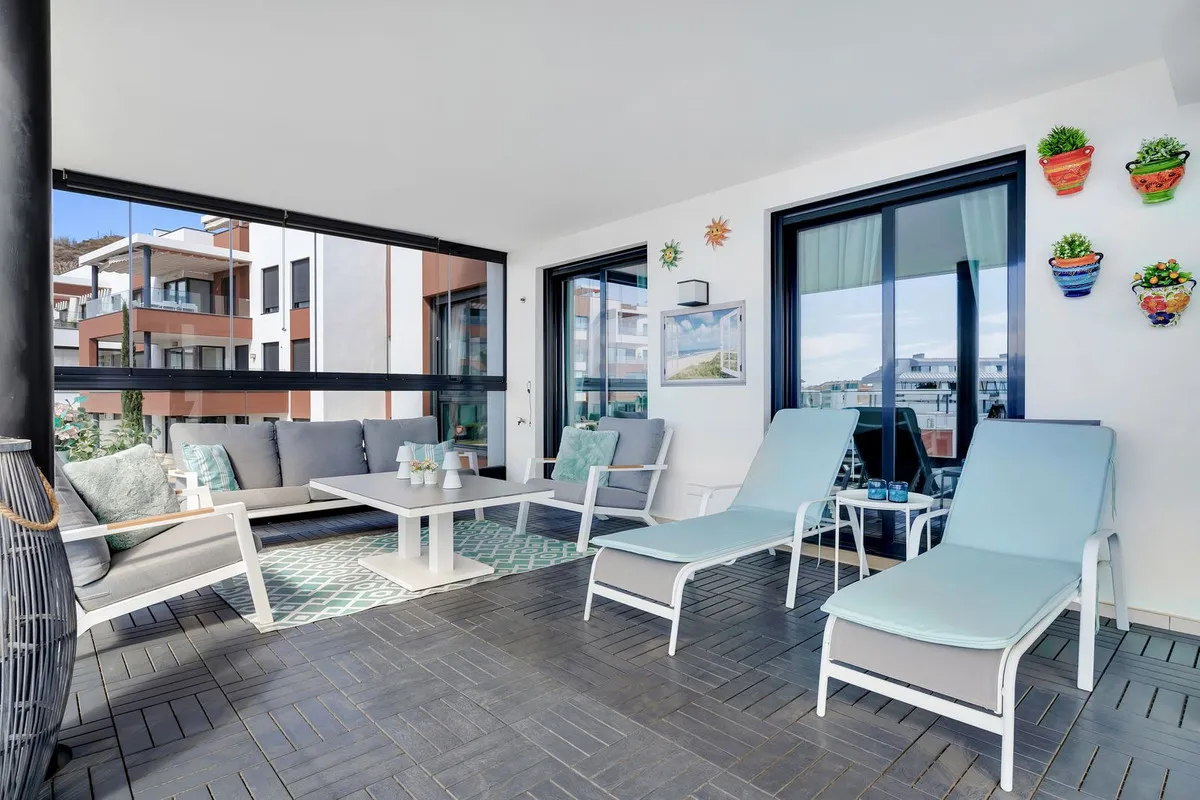 ae02187d-d098-4ddb-bfa4-6d26c4a80c4c