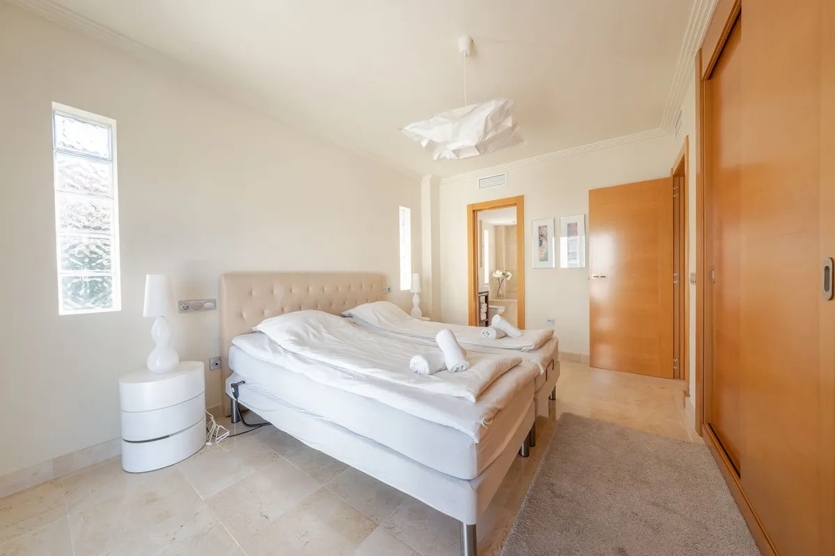 cfefa554-cde1-4ce5-9f12-befe934aaa14