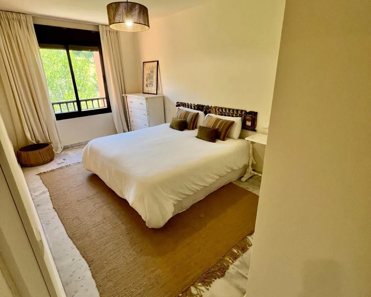 5ad9d192-6ee6-4c29-bfba-451094f5951a