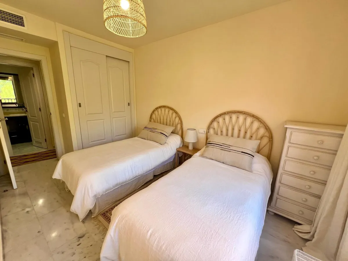 8e37cd44-3cdc-453d-acc1-d4428c6b8f09