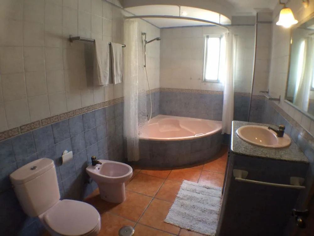 570c097a-8d53-4864-89e4-668681bfb62d