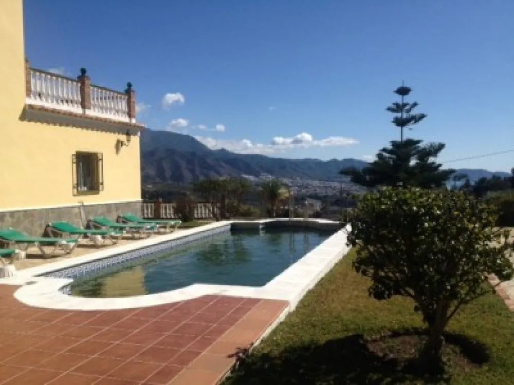 8a29c920-cfb9-4f7a-afc4-03fc43fea698