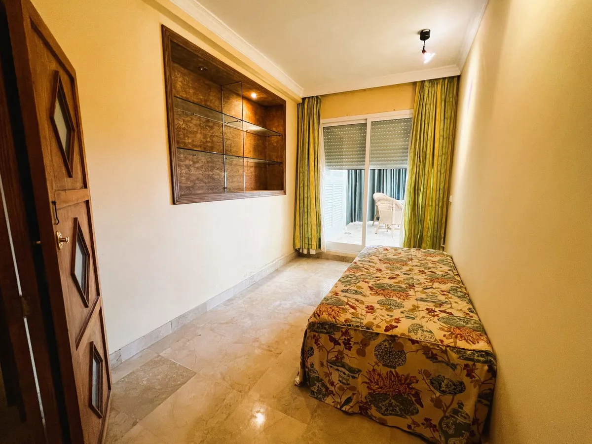 4d7d5e99-0255-4b09-aeb3-0bd861a75587