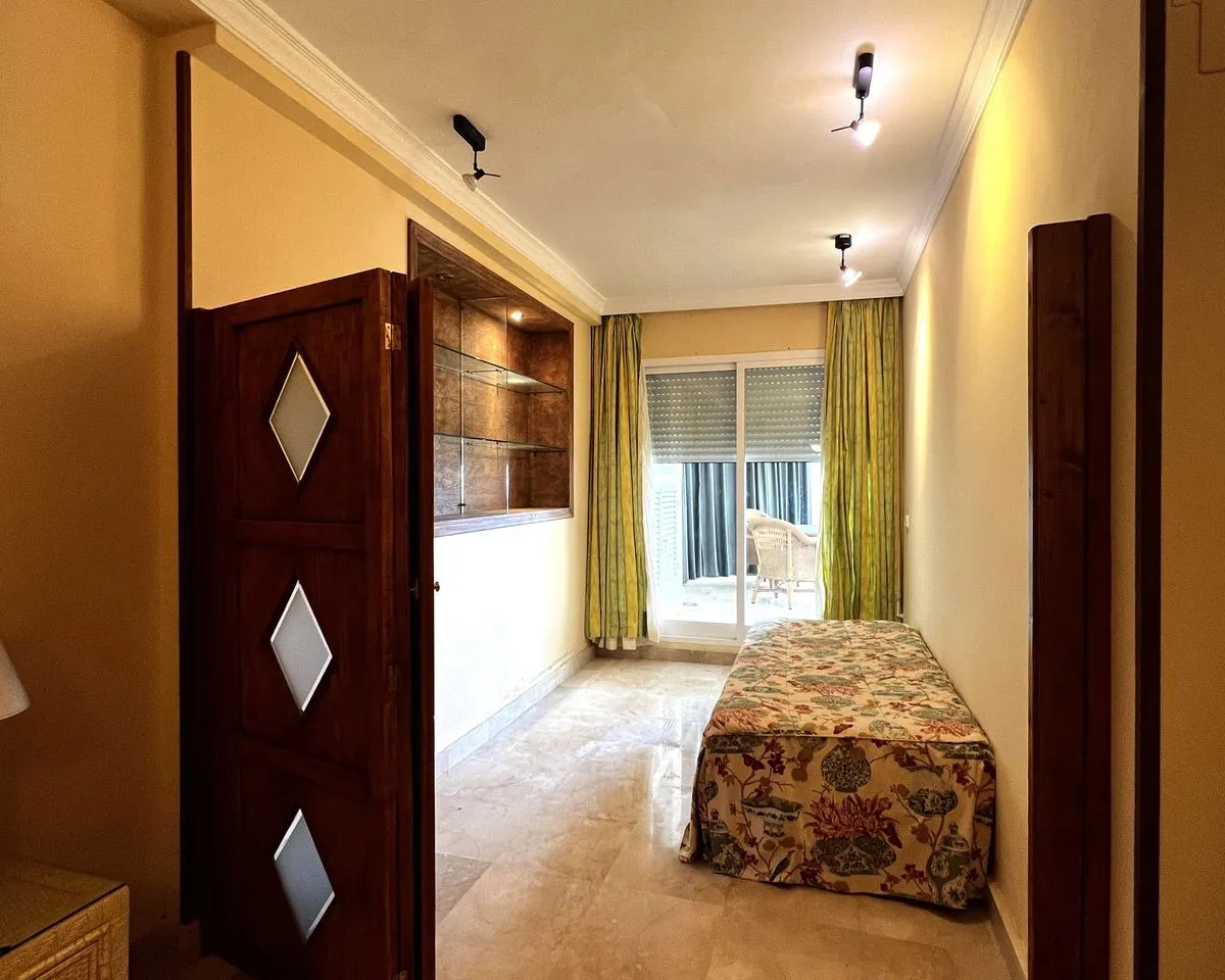 54e9ba83-ad51-4d0c-b2a4-afa15e9b8d3c