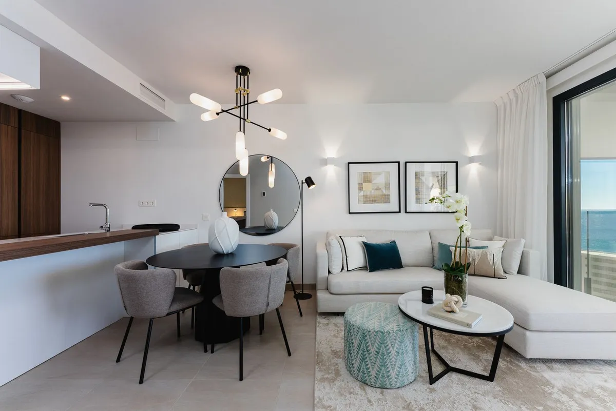 bb01f107-a3f2-49c5-8316-1f1fe36a950a