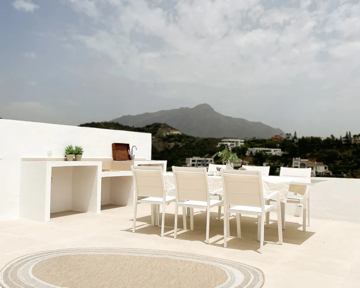 d0896395-7e77-4c6e-b571-4d872ab27948