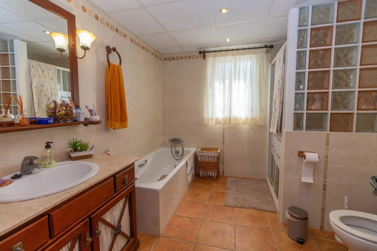 0b8143ec-83e5-4770-b1dd-e80013ea484a