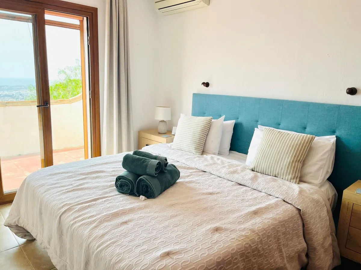 70929299-b86c-41a8-a700-503f90f0858c