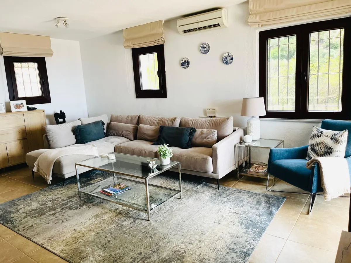 8e1b3a05-7c0b-428e-b555-7cab1f4072d7