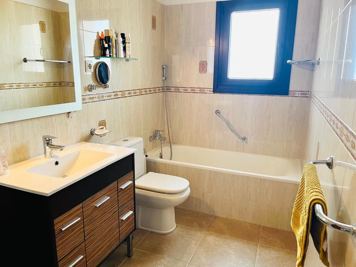 a5650180-84bf-4cb0-941d-4eaca3f407fc