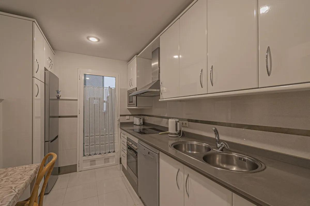 a99e7b2c-b28d-4af3-89a0-3bb660de0ee8