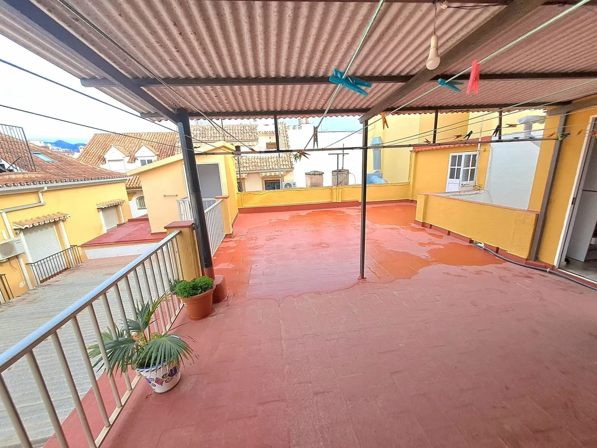 dc499078-0ab6-4f27-a054-c8dd2aaa2d12