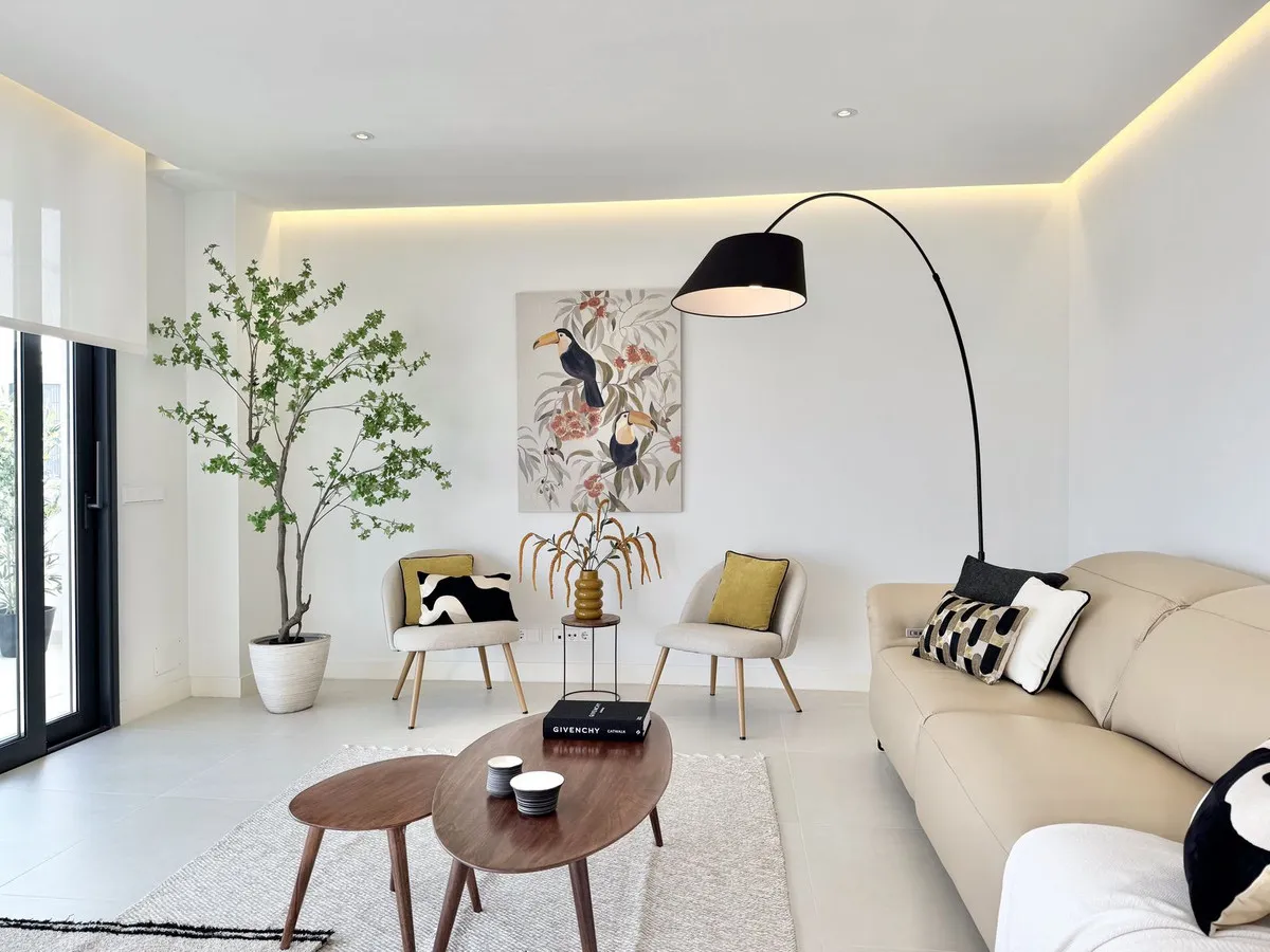 06d49878-77a9-4298-b0c2-9cc1f91d355b