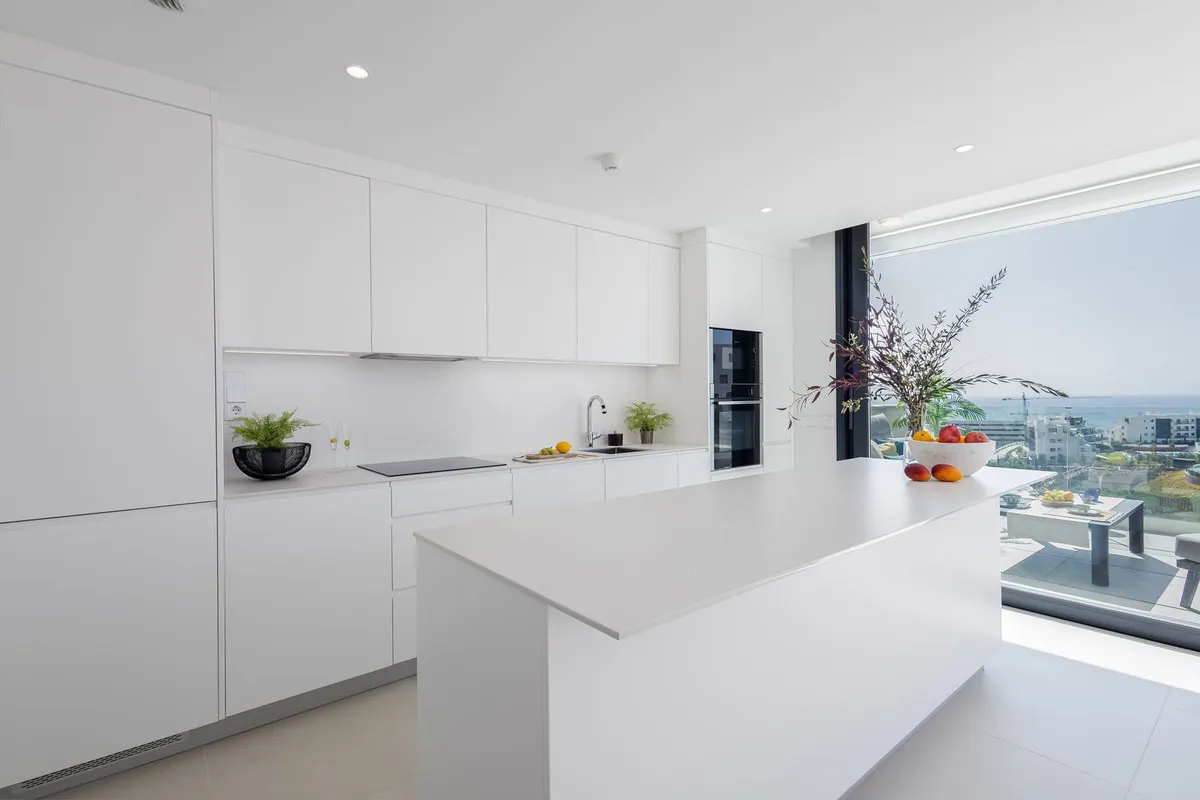 2e49a9f7-0788-4b43-9f69-8e93bac990b9