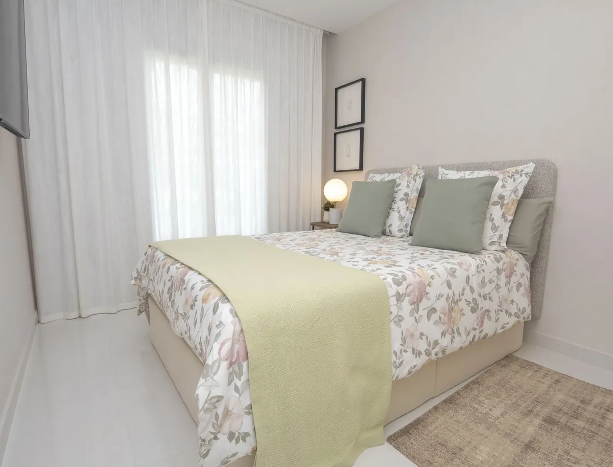 ee227427-589a-48cd-86dc-1f8853159875